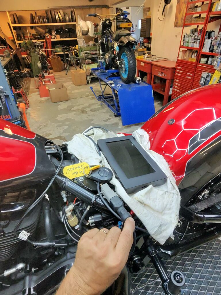 compteur pour optimiser le moteur d'une moto